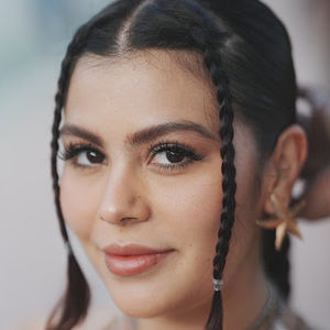 Meet your Posher, Estefania